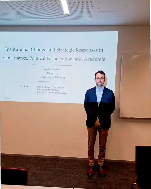 Andre bei der Verteidigung seiner Dissertation